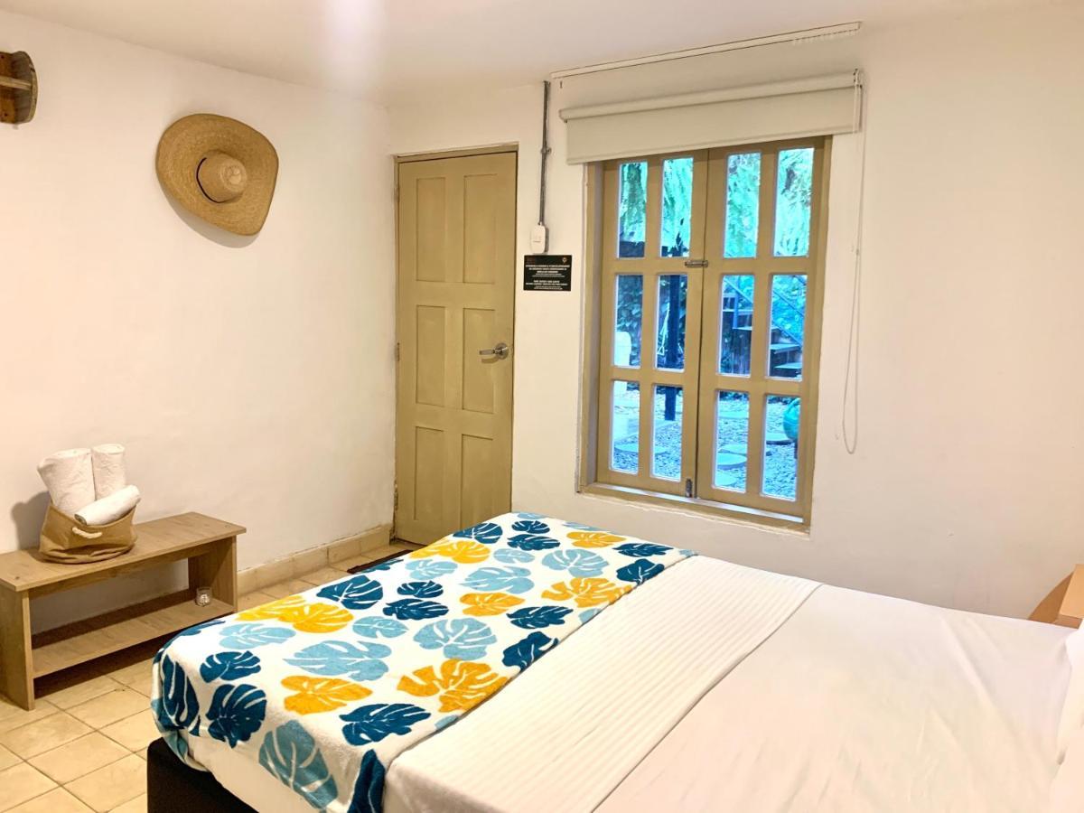 Hostel Musa Paradisiaca Санта Марта Екстериор снимка